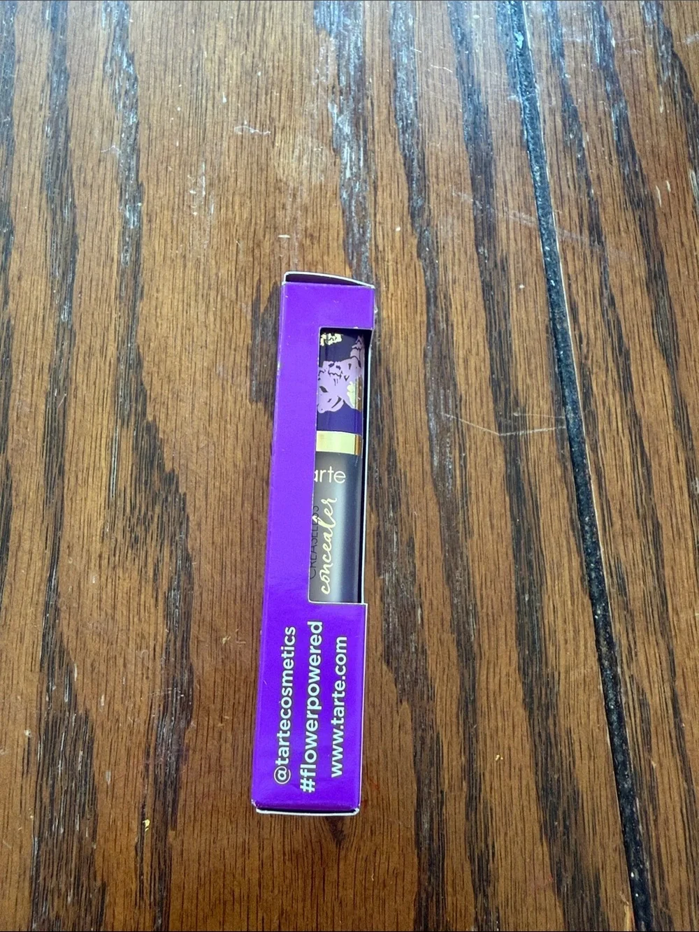 tarte Creaseless Concealer in 47S tan-deep sand